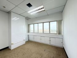 Golden Mile Tower (D7), Office #561014601